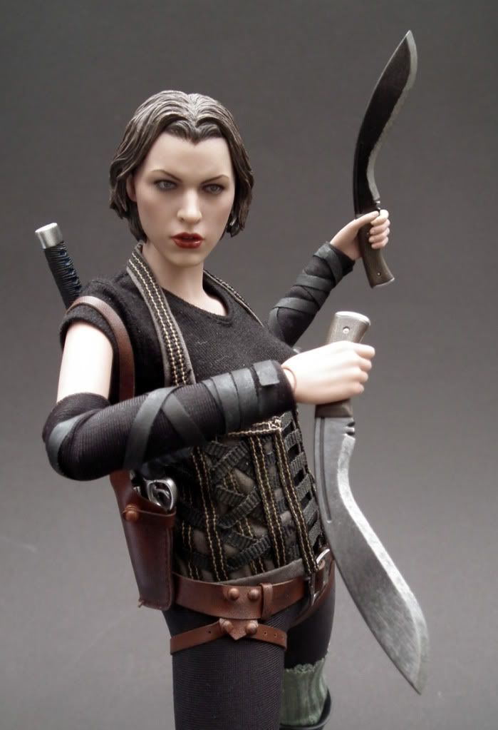 hot toys resident evil alice